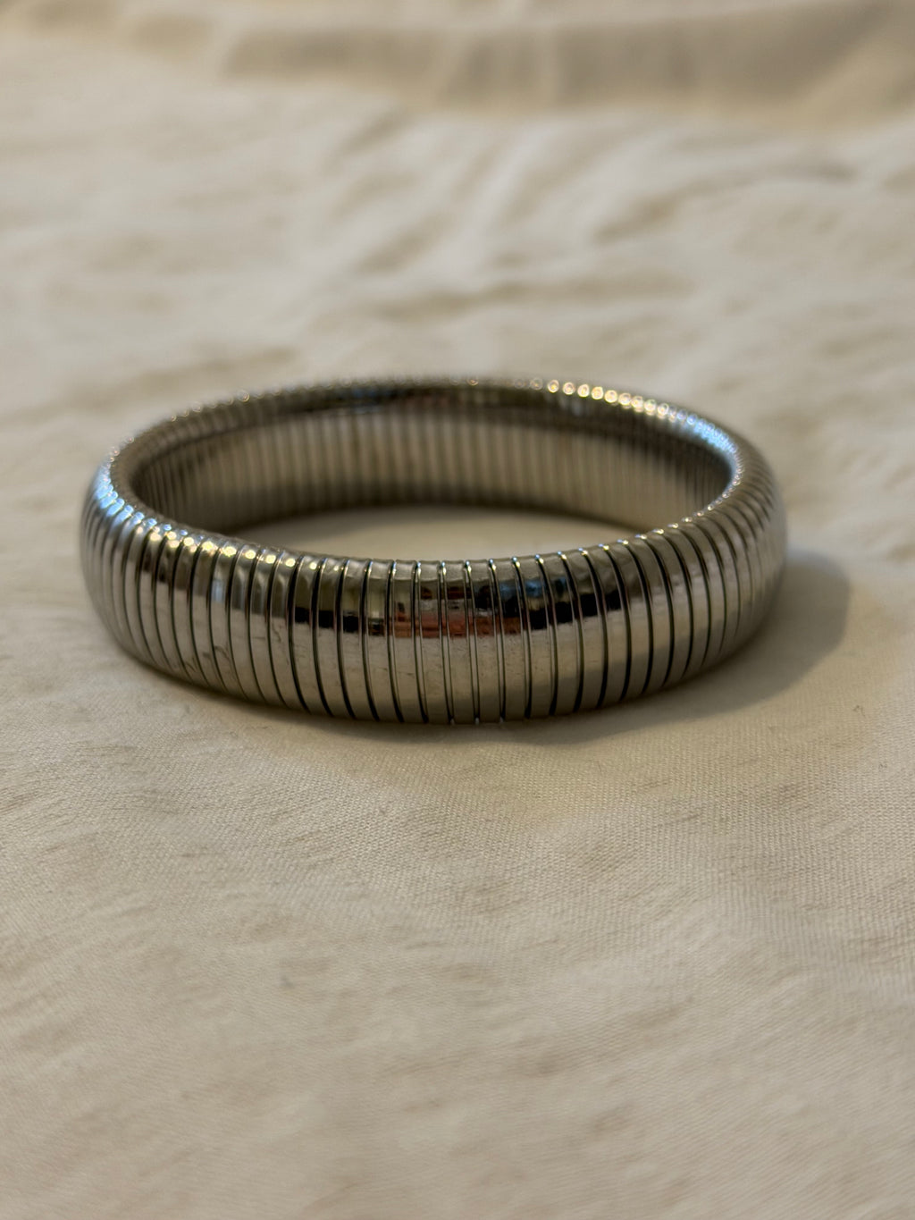 Ribbed bangle big