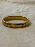 Ribbed bangle medium