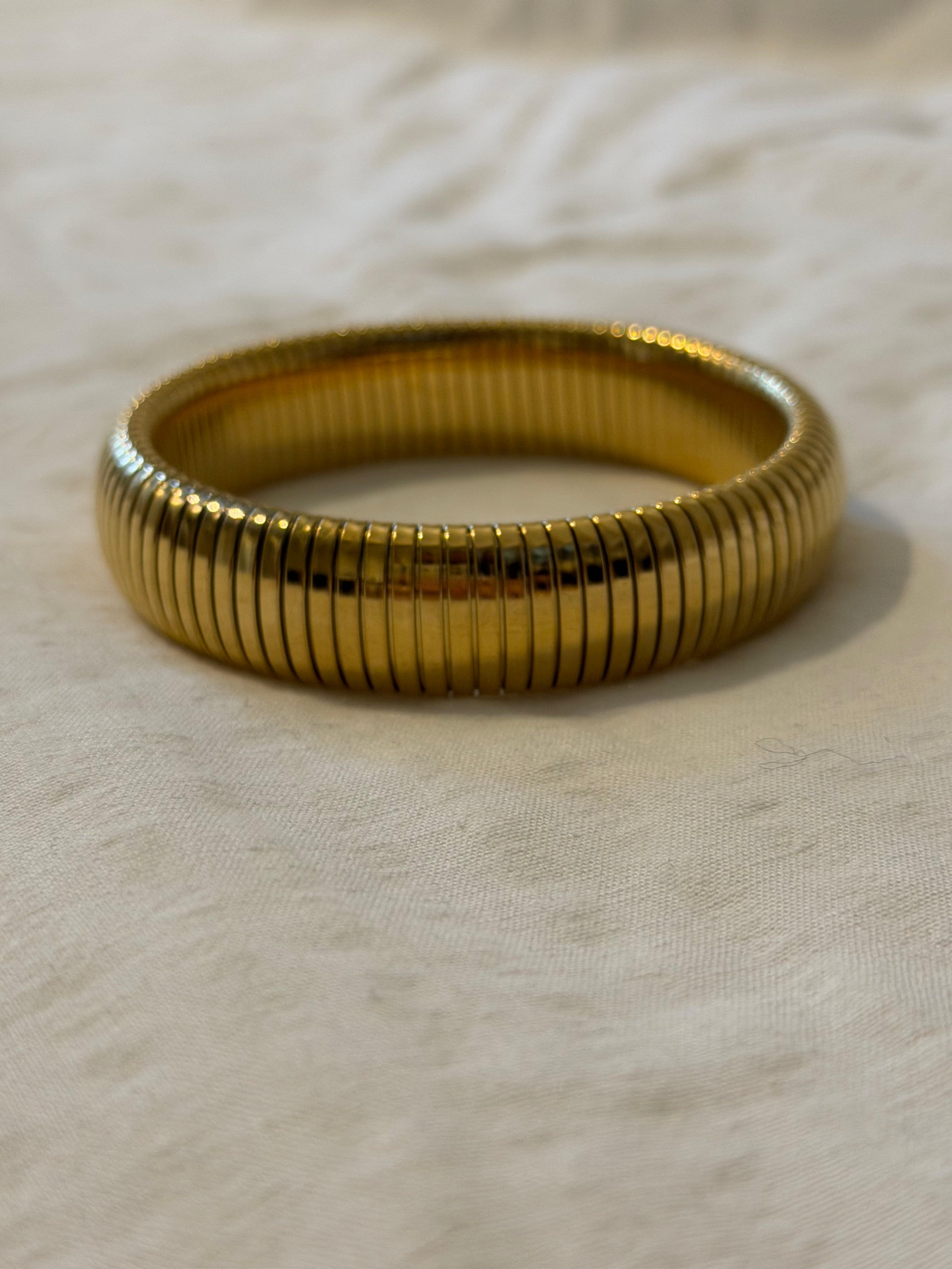 Ribbed bangle big