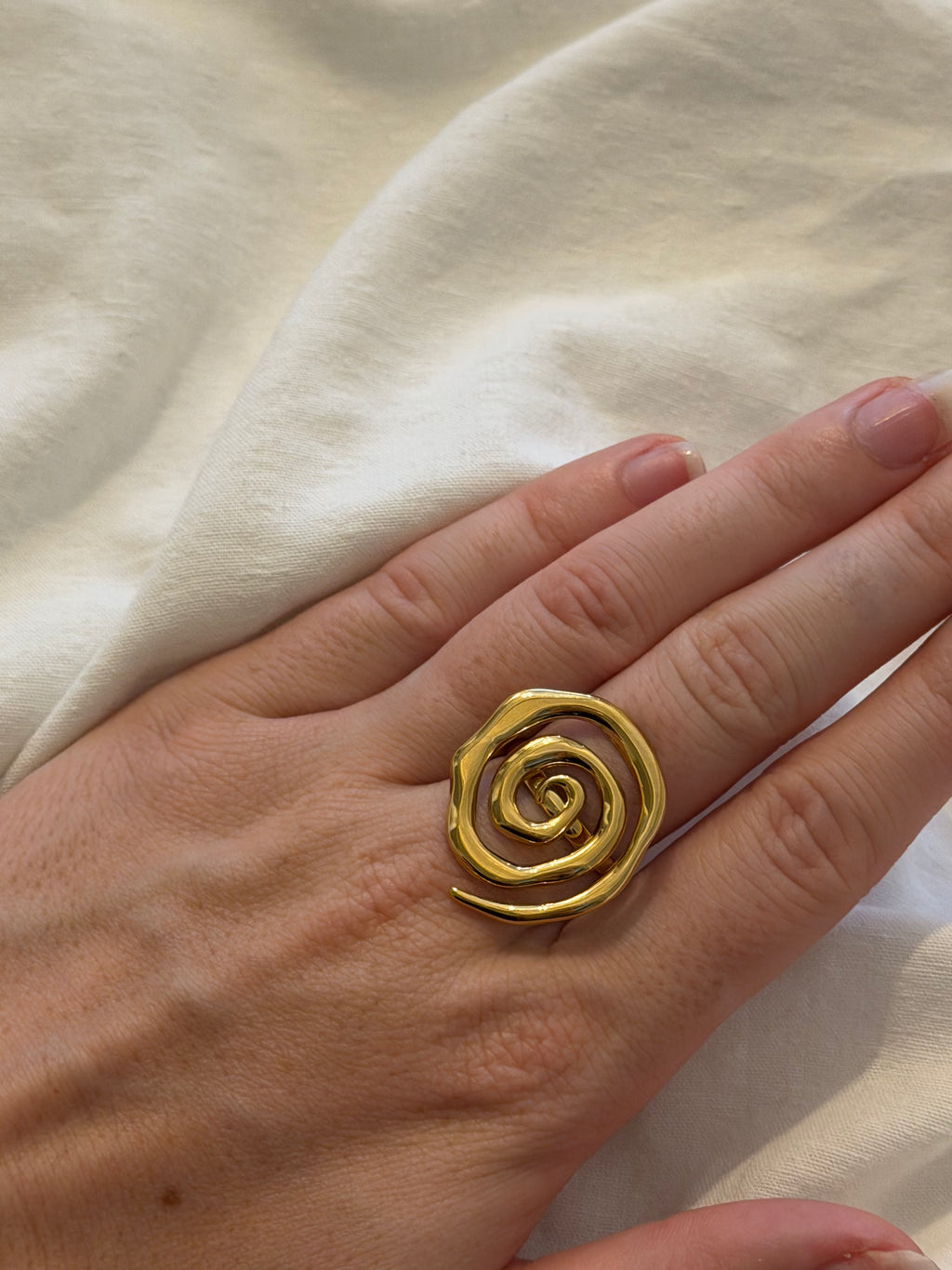 Swirl ring