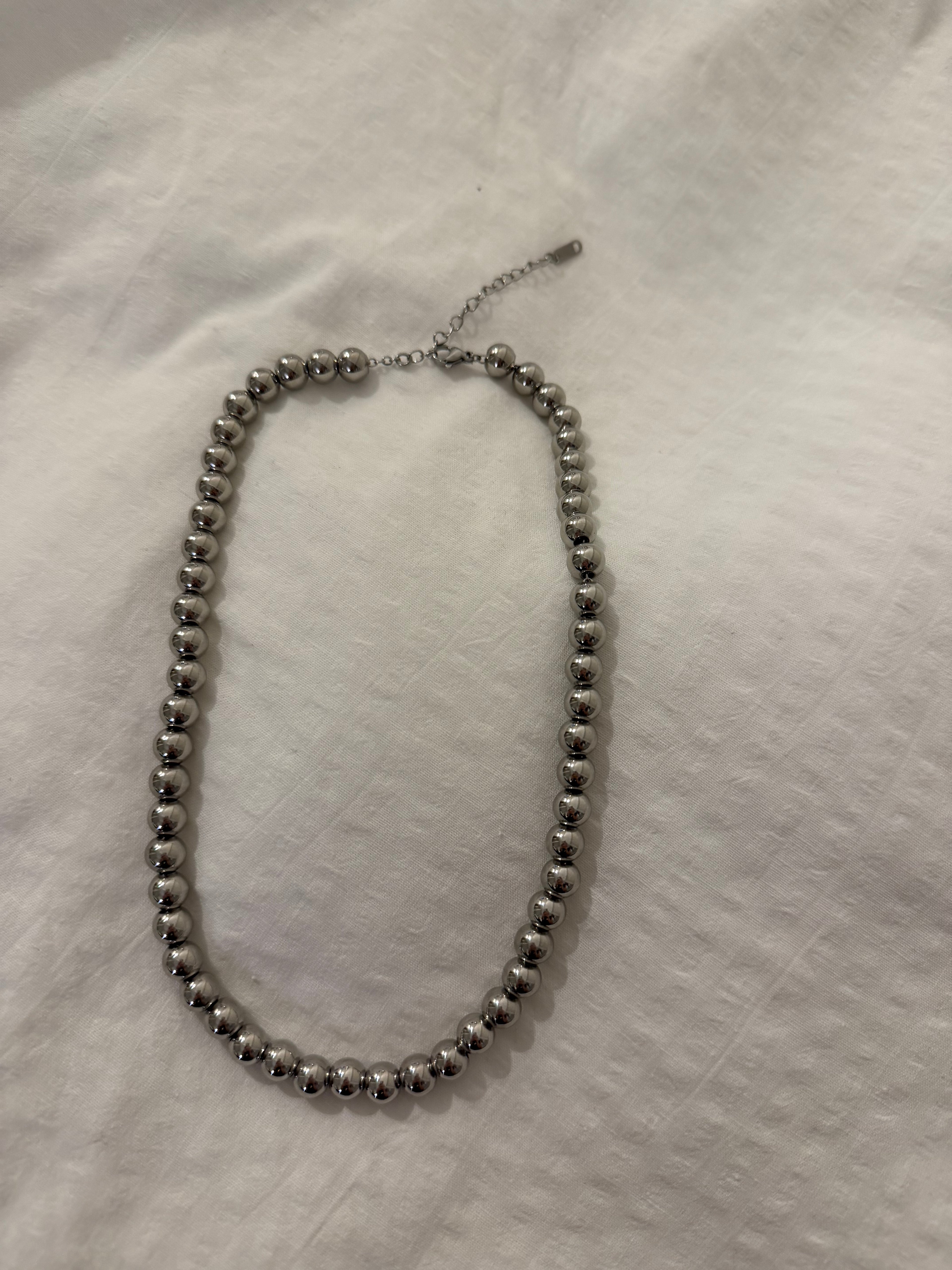 Beaded necklace medium