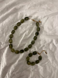 Groene kralen set (ketting en armband)