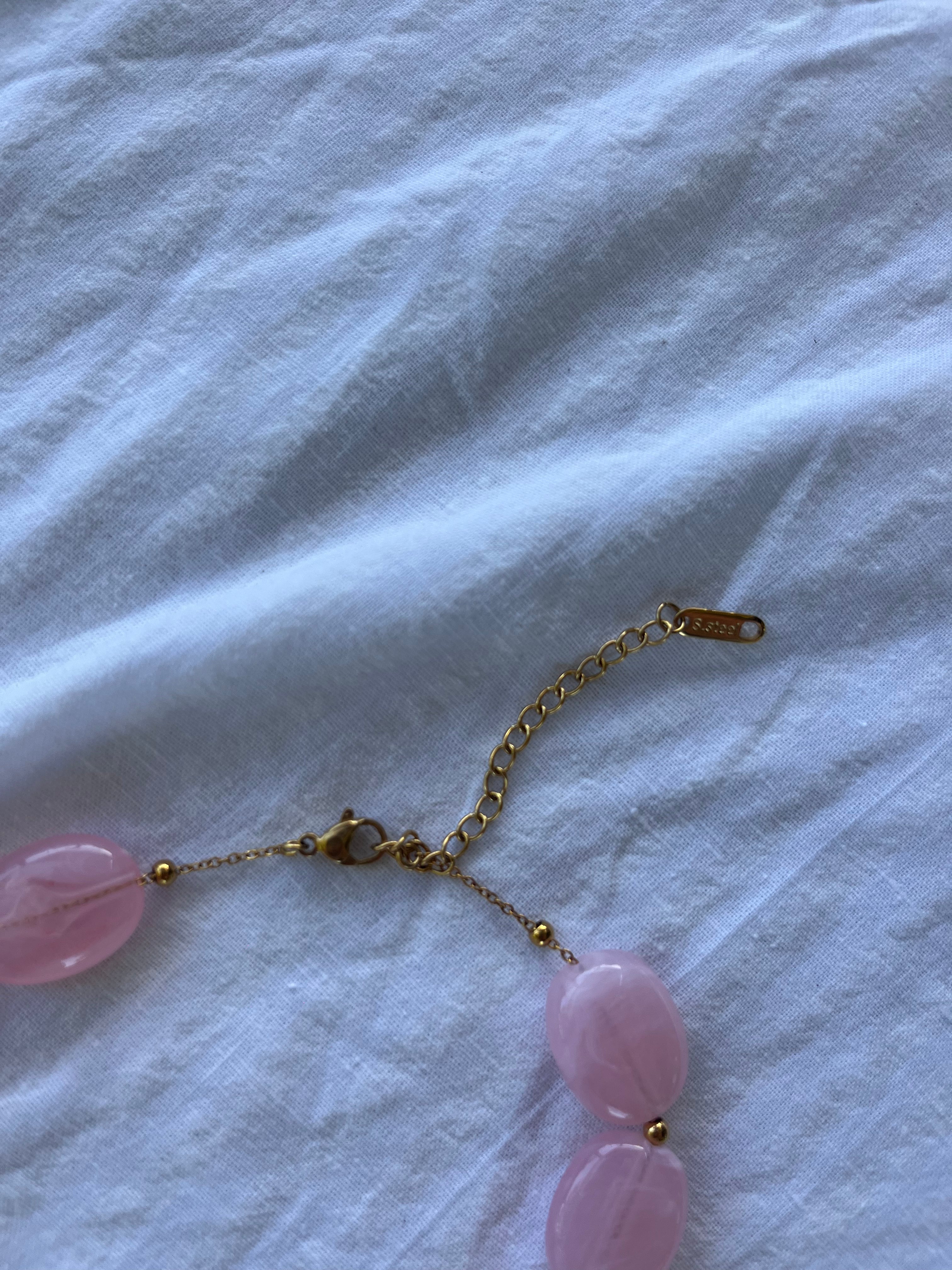 Roze kralen ketting