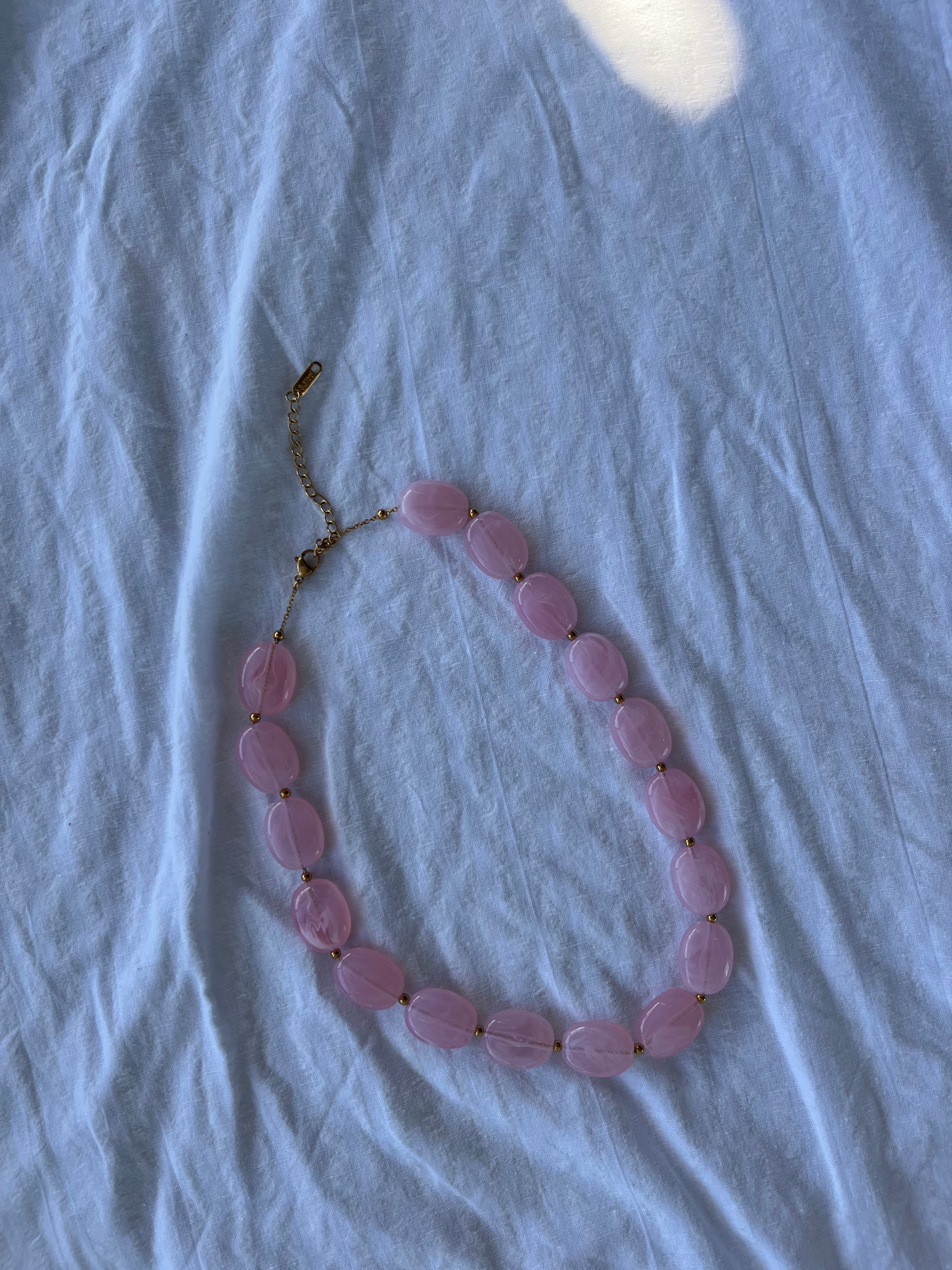 Roze kralen ketting
