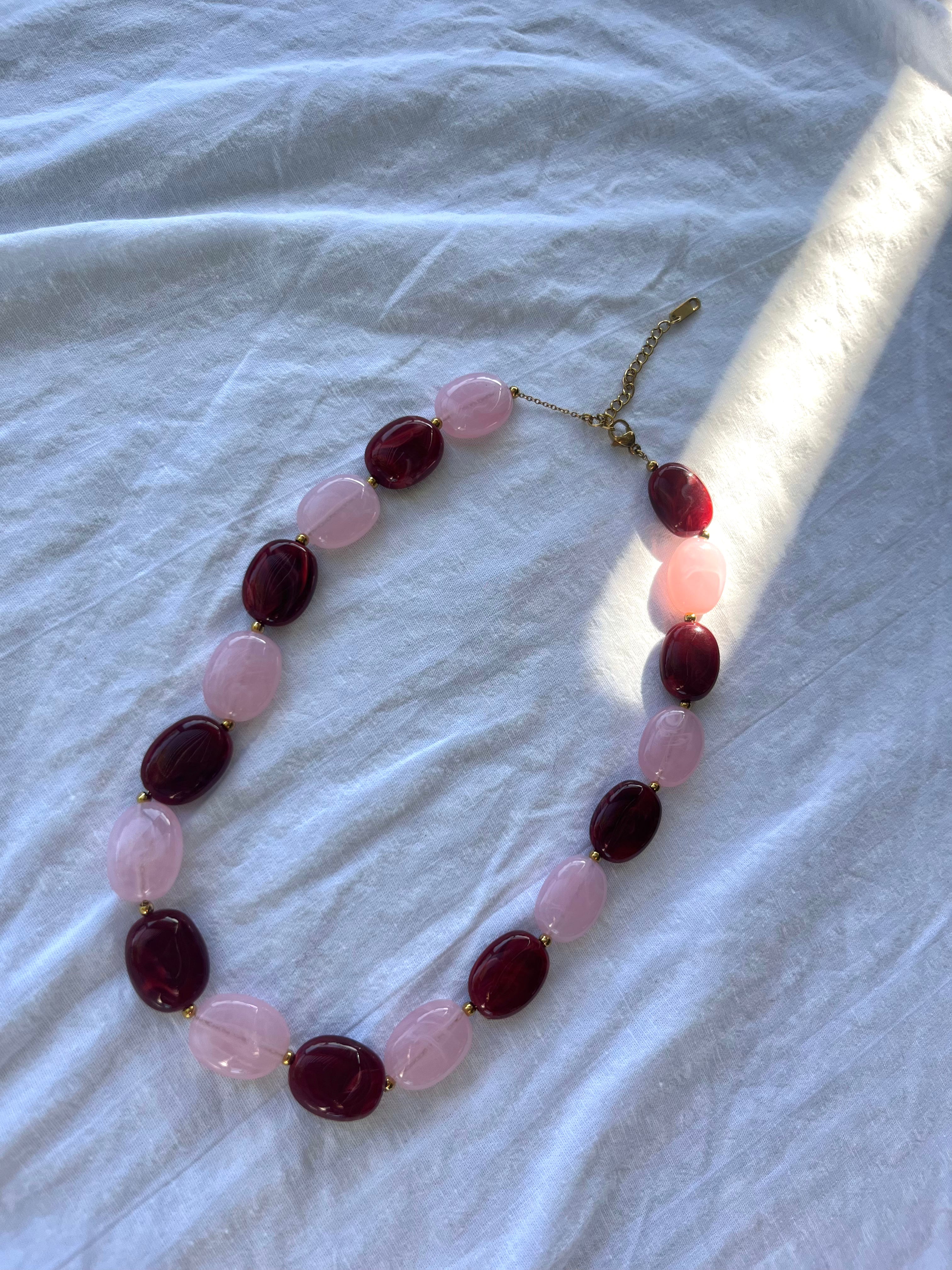 Rood/Roze kralen ketting