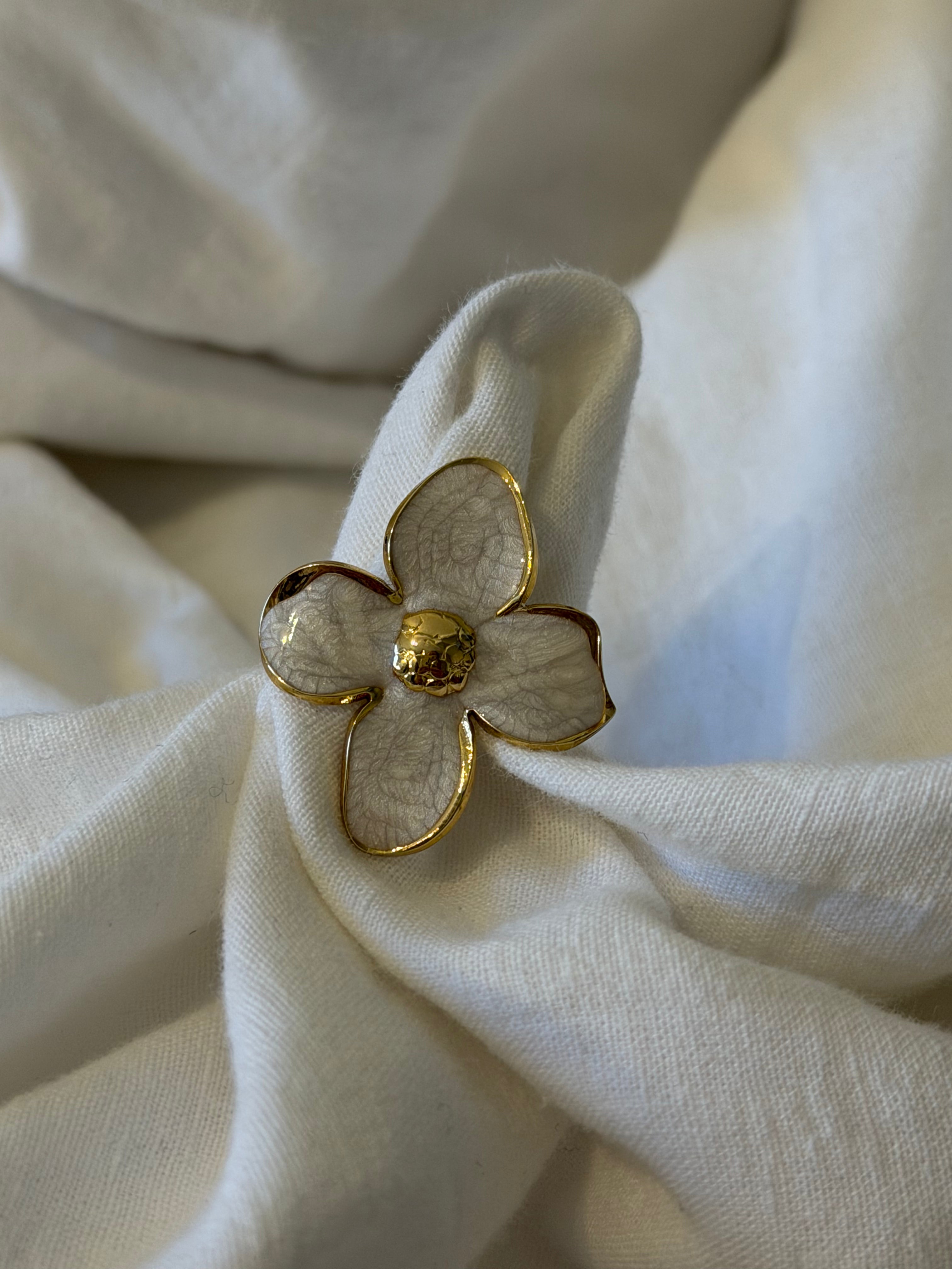 Flower ring